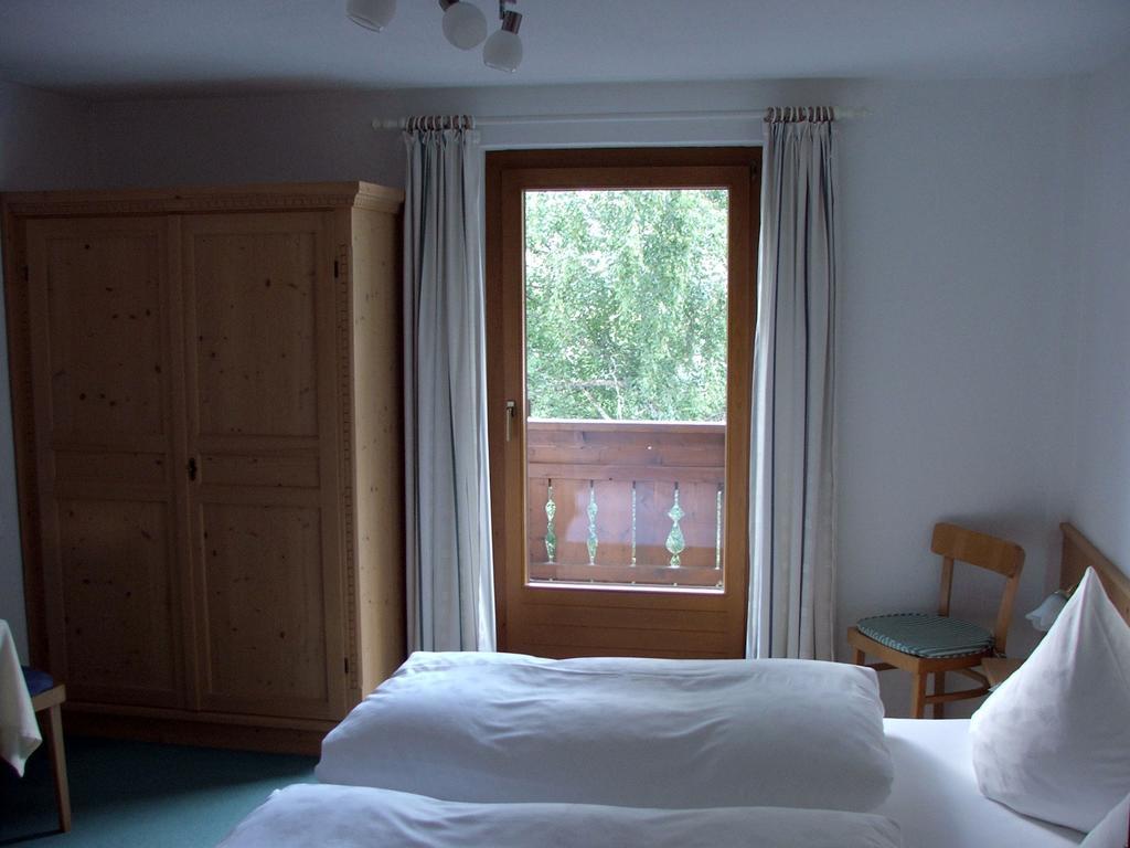 Haus Vasul Hotell St. Anton am Arlberg Rom bilde